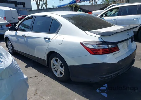 2016 Honda Accord Lx z USA, uszkodzony, nr VIN 1HGCR2F33GA067780
